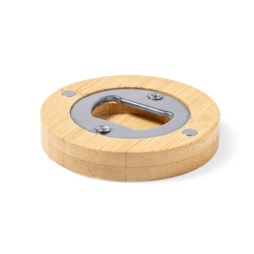 Magnetische bieropener bamboo op koelkast